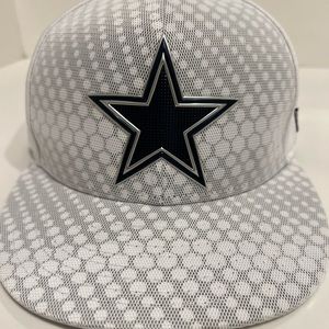 New Era 9FIFTY Snap Back Hat (Dallas Cowboys) OSFA
